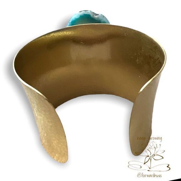 Hand Crafted using Brass and Agate | Cuff Bracelet - Picture 4 of 11